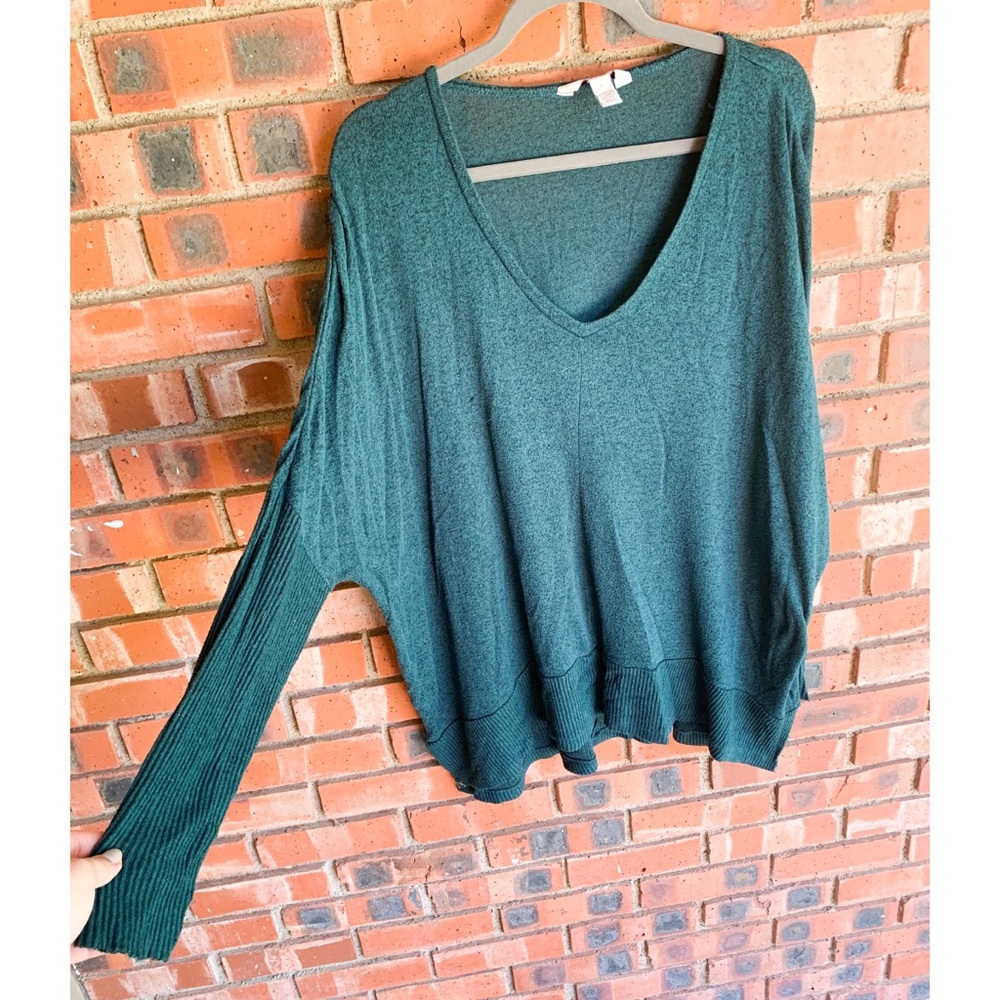 Green Sweater V-Neck L
